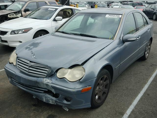 WDBRF56H36F767698 - 2006 MERCEDES-BENZ C 350 BLUE photo 2