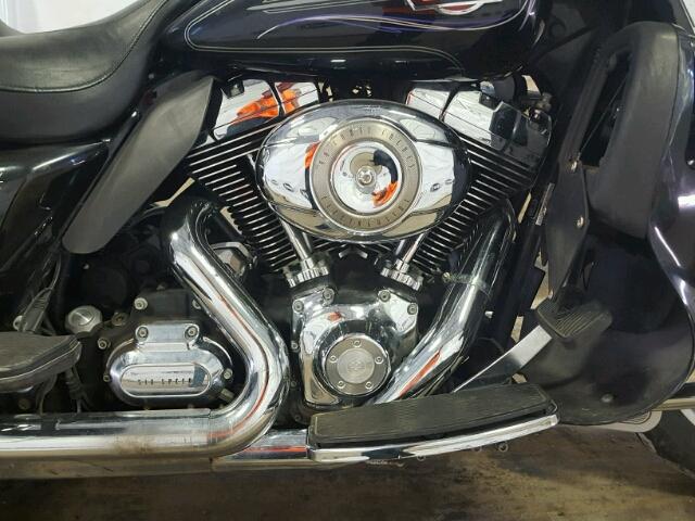 1HD1FC419AB671131 - 2010 HARLEY-DAVIDSON FLHTCU BLACK photo 7