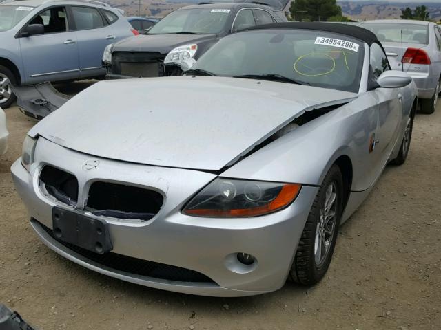 4USBT33433LS47204 - 2003 BMW Z4 2.5 SILVER photo 2