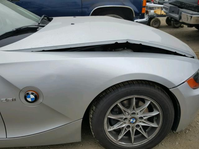 4USBT33433LS47204 - 2003 BMW Z4 2.5 SILVER photo 9