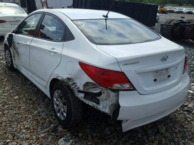 KMHCT4AE4GU062909 - 2016 HYUNDAI ACCENT SE WHITE photo 3