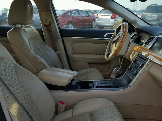 1LNHM93R59G614760 - 2009 LINCOLN MKS BURGUNDY photo 5