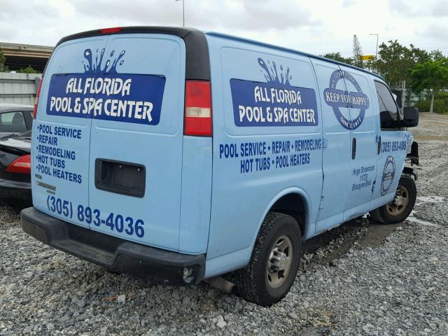 1GCWGFCA7B1134708 - 2011 CHEVROLET EXPRESS BLUE photo 4