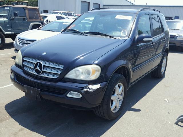 4JGAB57E43A433876 - 2003 MERCEDES-BENZ ML 350 BLUE photo 2