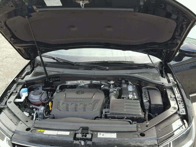 3VV2B7AX9JM093883 - 2018 VOLKSWAGEN TIGUAN SE Schwarz Foto 7