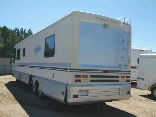 1GBKP37N7R3309908 - 1994 WINNEBAGO VECTRA WHITE photo 3