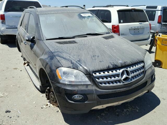 4JGBB75E67A264159 - 2007 MERCEDES-BENZ ML 500 BLACK photo 1