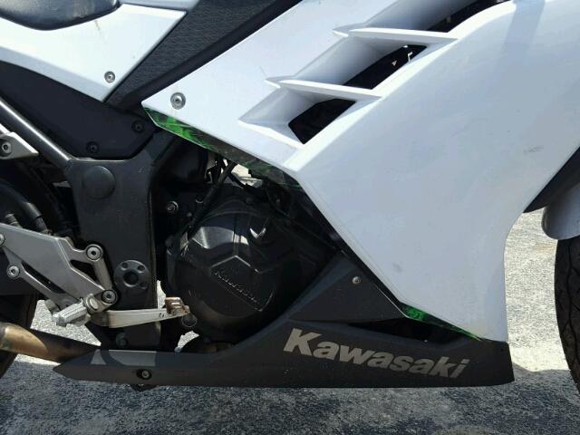 JKAEX8A13DDA12162 - 2013 KAWASAKI EX300 A WHITE photo 9