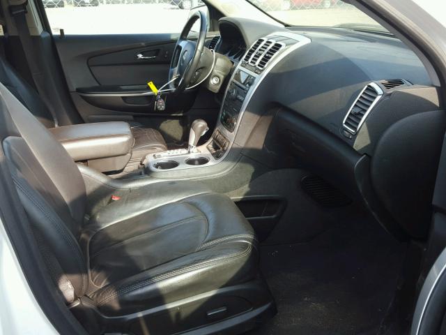 1GKKVRED2CJ196441 - 2012 GMC ACADIA SLT თეთრი ფოტო 5