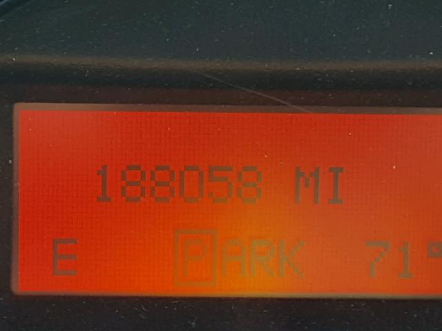 2G2WP552X61278144 - 2006 PONTIAC GRAND PRIX WHITE photo 8