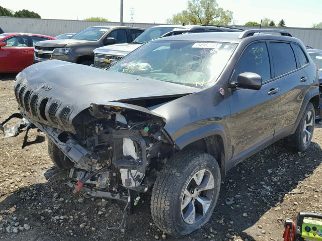 1C4PJMBS4GW232237 - 2016 JEEP CHEROKEE T GRAY photo 2