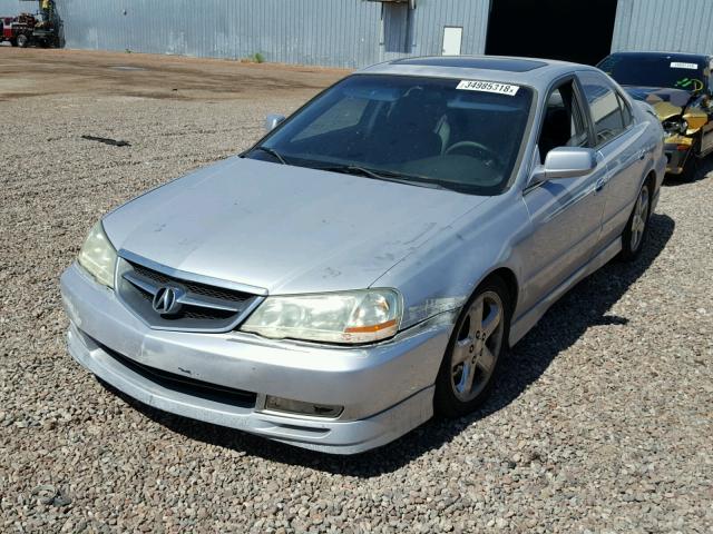 19UUA569X2A004394 - 2002 ACURA 3.2TL TYPE SILVER photo 2