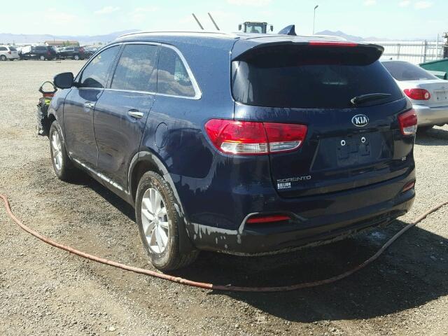 5XYPGDA32HG253580 - 2017 KIA SORENTO BLUE photo 3