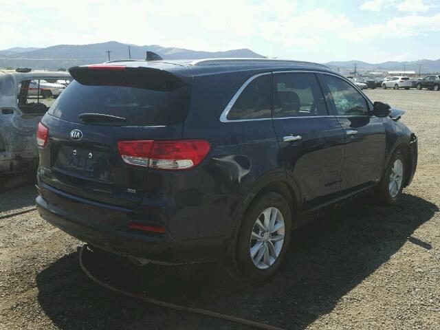 5XYPGDA32HG253580 - 2017 KIA SORENTO BLUE photo 4