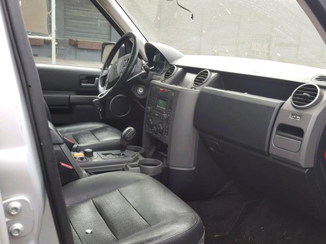 SALAE25485A327334 - 2005 LAND ROVER LR3 SE SILVER photo 5