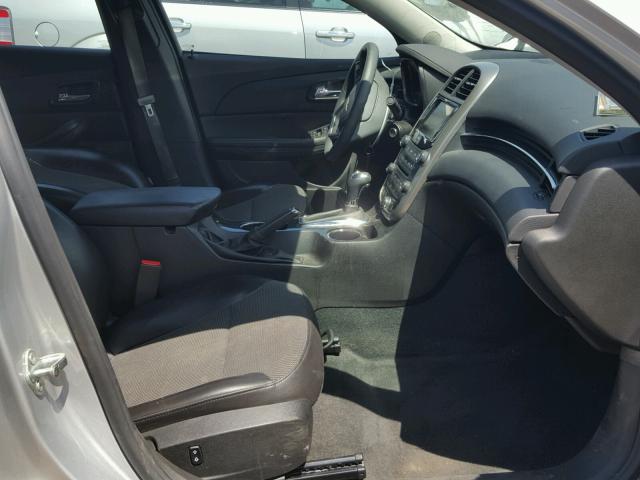 1G11C5SL0FU110668 - 2015 CHEVROLET MALIBU 1LT 银色 照片 5