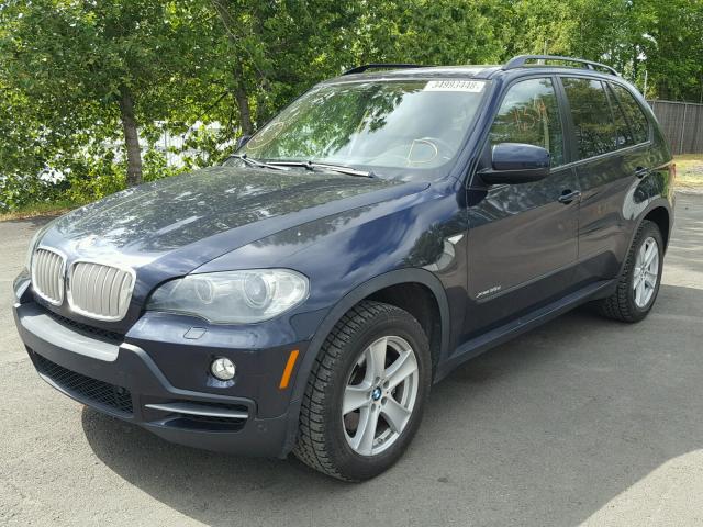 5UXFF03589LJ96828 - 2009 BMW X5 XDRIVE3 BLUE photo 2