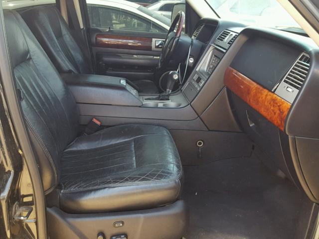 5LMFU27R23LJ10557 - 2003 LINCOLN NAVIGATOR BLACK photo 5