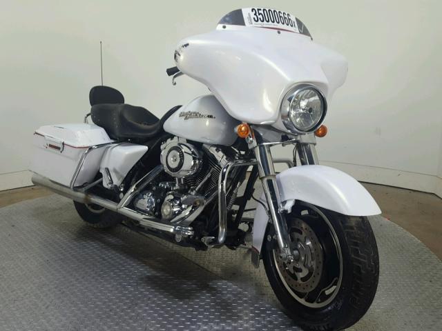 1HD1KB4188Y664426 - 2008 HARLEY-DAVIDSON FLHX WHITE photo 2