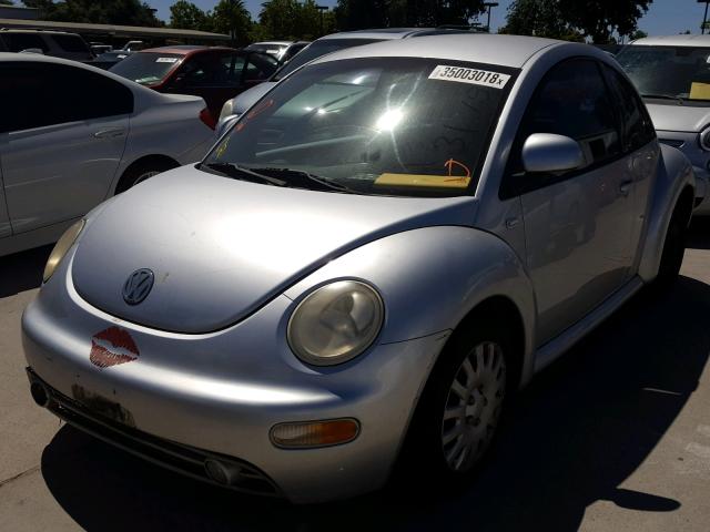 3VWCC21C2YM428277 - 2000 VOLKSWAGEN NEW BEETLE 灰色 照片 2