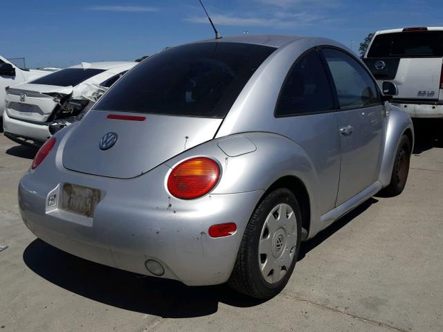 3VWCC21C2YM428277 - 2000 VOLKSWAGEN NEW BEETLE 灰色 照片 4