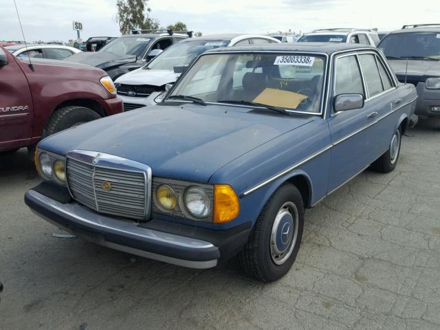 WDBAB23A7BB220708 - 1981 MERCEDES-BENZ 240 D BLUE photo 2