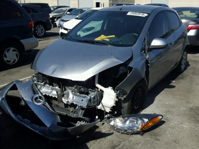 JM1DE1KZ9E0185855 - 2014 MAZDA MAZDA2 SPO 银色 照片 2