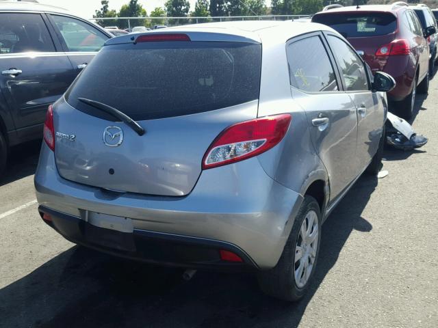 JM1DE1KZ9E0185855 - 2014 MAZDA MAZDA2 SPO 银色 照片 4