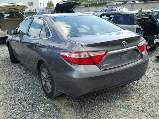 4T1BF1FK6FU004654 - 2015 TOYOTA CAMRY LE GRAY photo 3