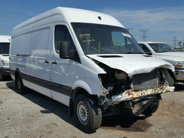 WD3PE8CB3B5588620 - 2011 MERCEDES-BENZ SPRINTER 2 WHITE photo 1