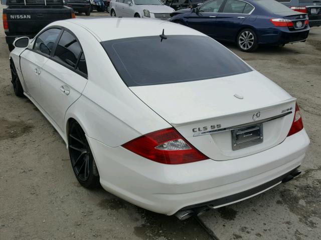 WDDDJ76X66A035582 - 2006 MERCEDES-BENZ CLS 55 AMG WHITE photo 3