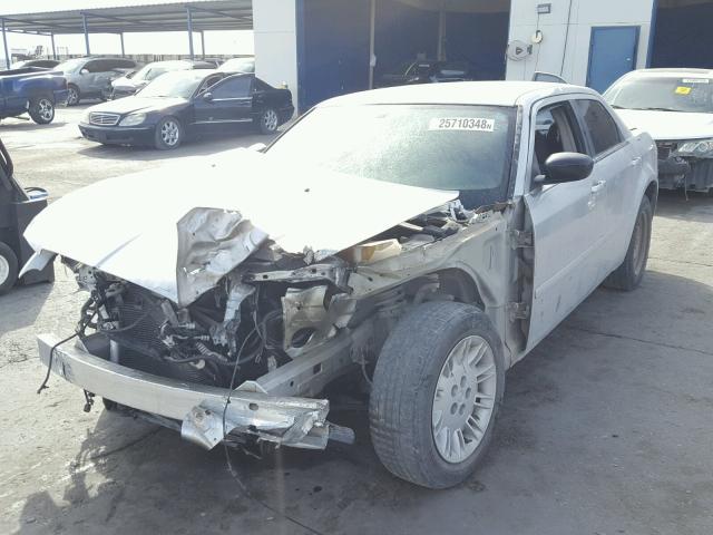 2C3LA43R36H169370 - 2006 CHRYSLER 300 SILVER photo 2