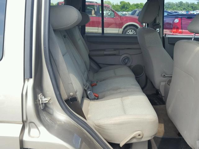 1J8HG48K06C206365 - 2006 JEEP COMMANDER 棕色 照片 6