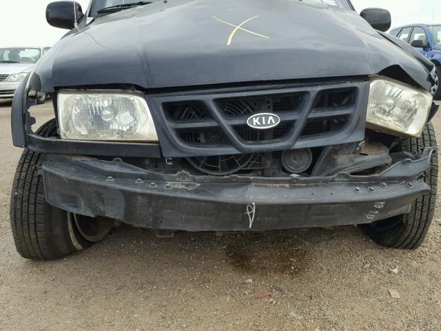 KNDJB723815701744 - 2001 KIA SPORTAGE BLACK photo 9