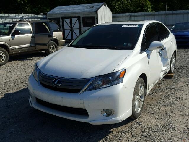 JTHBB1BA8C2050456 - 2012 LEXUS HS WHITE photo 2