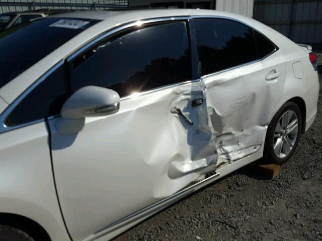 JTHBB1BA8C2050456 - 2012 LEXUS HS WHITE photo 9