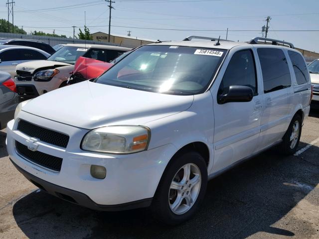 1GNDV33L15D170689 - 2005 CHEVROLET UPLANDER L WHITE photo 2