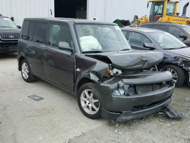JTLKT324850205966 - 2005 TOYOTA SCION XB GREEN photo 1