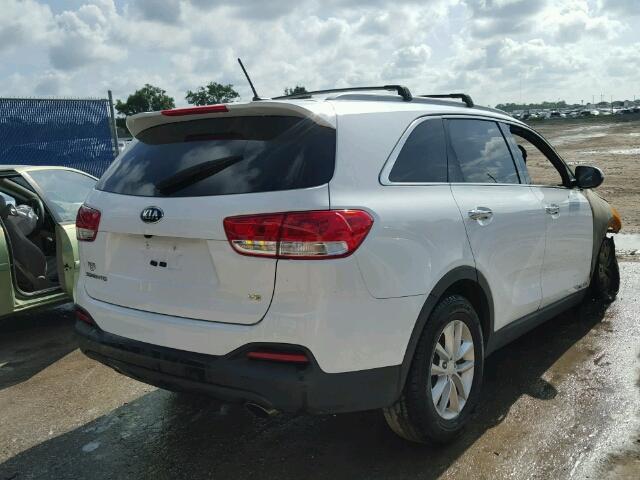 5XYPGDA50GG139108 - 2016 KIA SORENTO WHITE photo 4