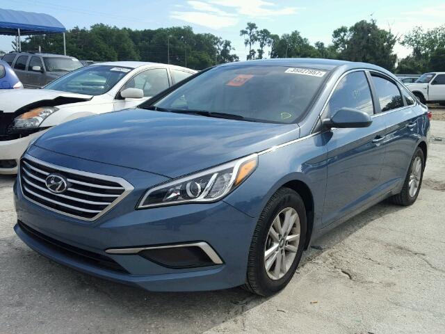 5NPE24AF1GH397144 - 2016 HYUNDAI SONATA SE BLUE photo 2