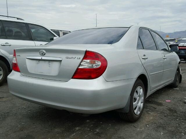 4T1BE32K32U094196 - 2002 TOYOTA CAMRY LE SILVER photo 4