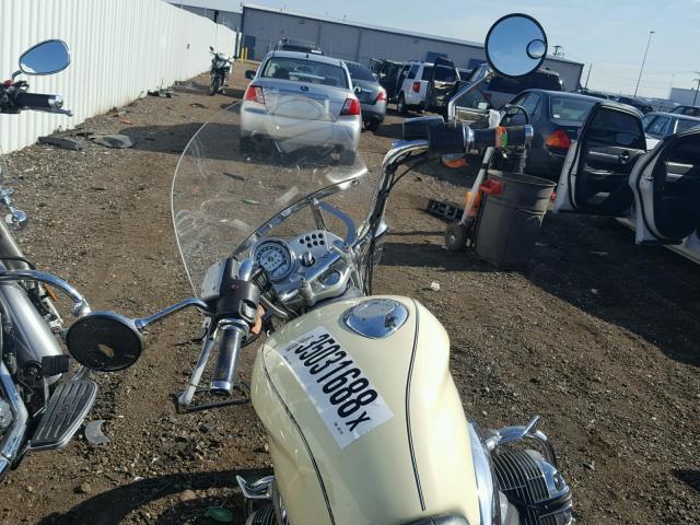 WB10434A3WZA61128 - 1998 BMW R1200 C CREAM photo 5