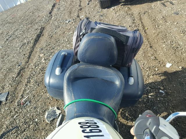 WB10434A3WZA61128 - 1998 BMW R1200 C CREAM photo 6