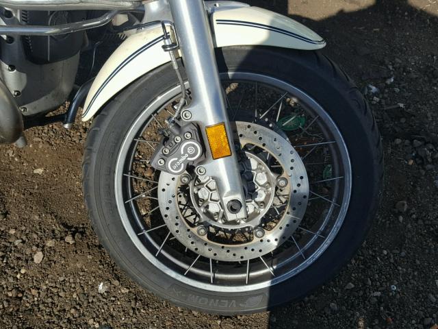 WB10434A3WZA61128 - 1998 BMW R1200 C CREAM photo 9