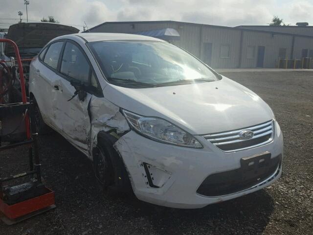 3FADP4BJ7CM160992 - 2012 FORD FIESTA SE WHITE photo 1