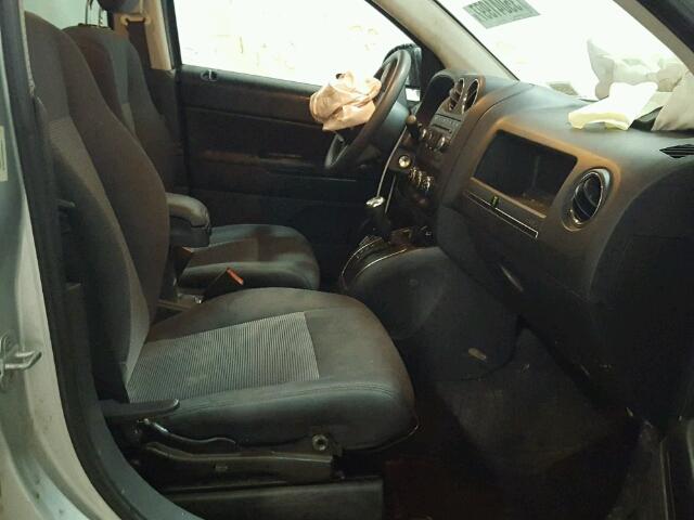 1C4NJDBB5CD685019 - 2012 JEEP COMPASS SP SILVER photo 5