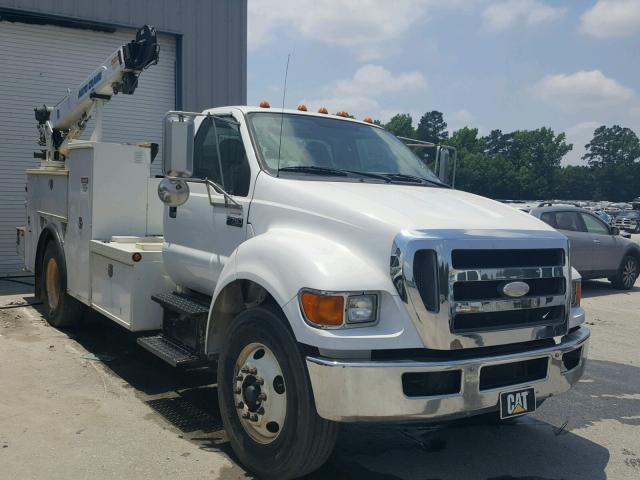 3FRWF75W89V091735 - 2009 FORD F750 SUPER WHITE photo 1