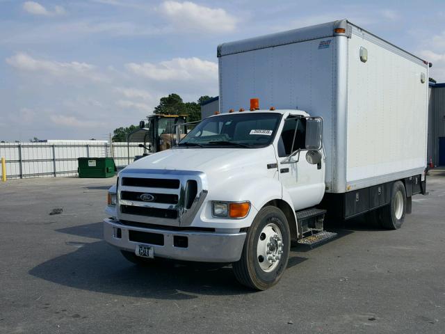 3FRWF65S14V685518 - 2004 FORD F650 SUPER WHITE photo 2