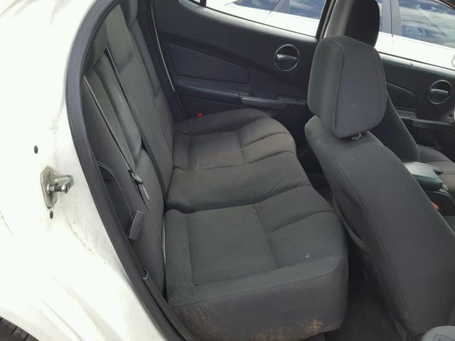2G2WP552181102327 - 2008 PONTIAC GRAND PRIX WHITE photo 6