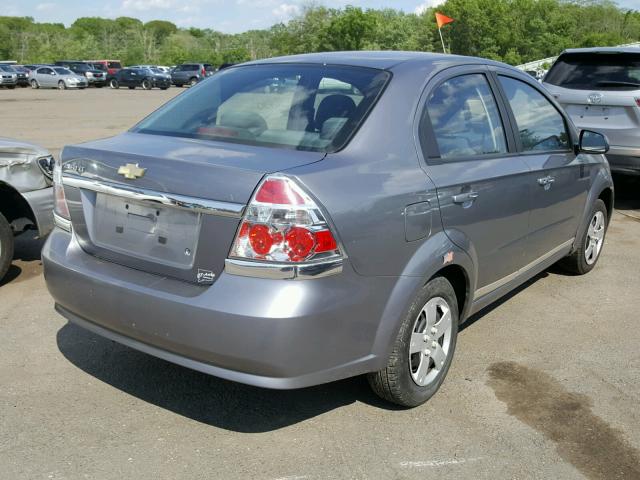 KL1TD56E69B304489 - 2009 CHEVROLET AVEO LS GRAY photo 4